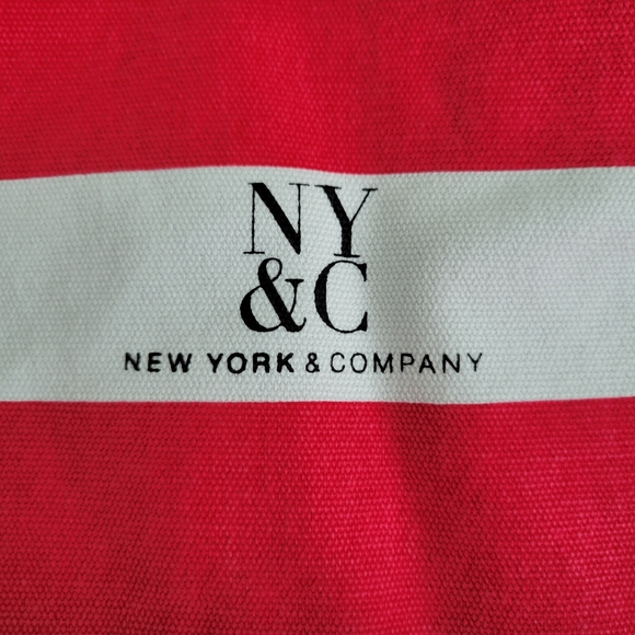 NWT NY&C Beach Tote - Picture 3 of 5